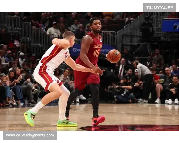 加时赛米切尔伤退，狂热队展现顽强斗志