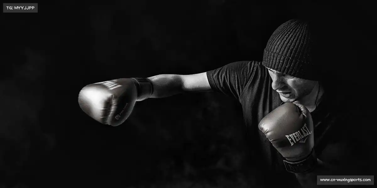 五星体育直播——🏸💥 扣杀绝技,一锤定音!